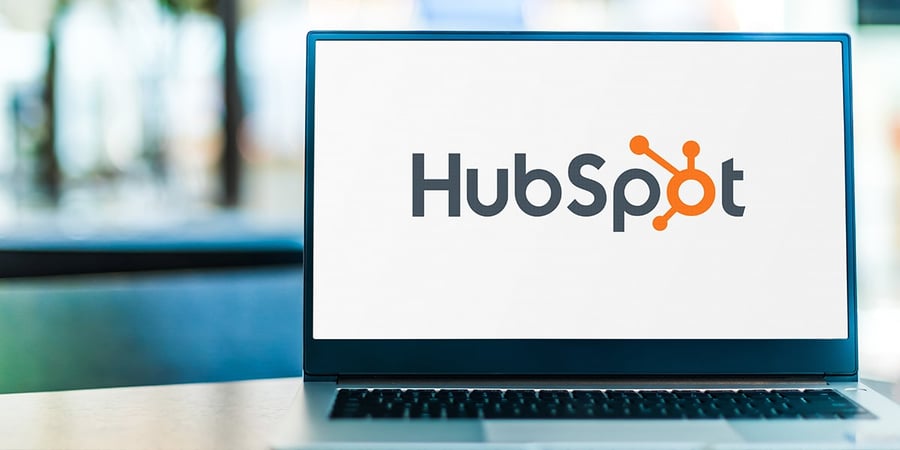 HubSpot-logo-laptop-compressed-1-min